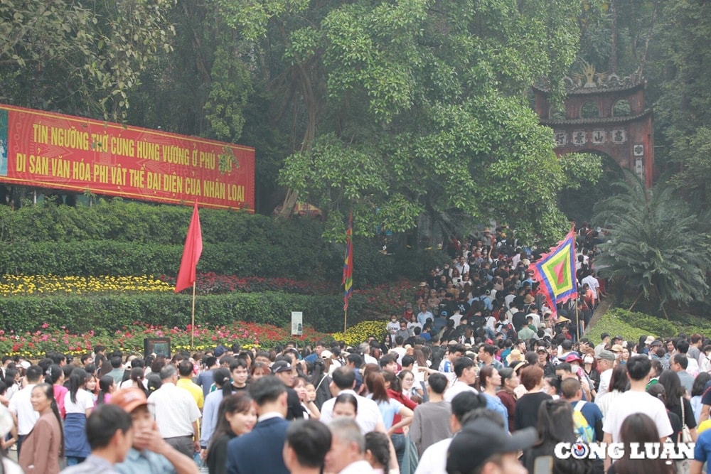 Giỗ Tổ Hùng Vương - Lễ hội Đền Hùng và Tuần Văn hóa - Du lịch Đất Tổ 2026