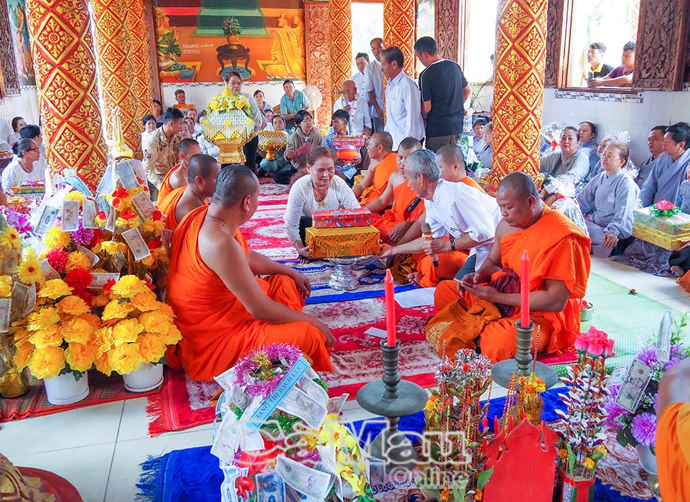 Đại lễ Dâng y Kathina