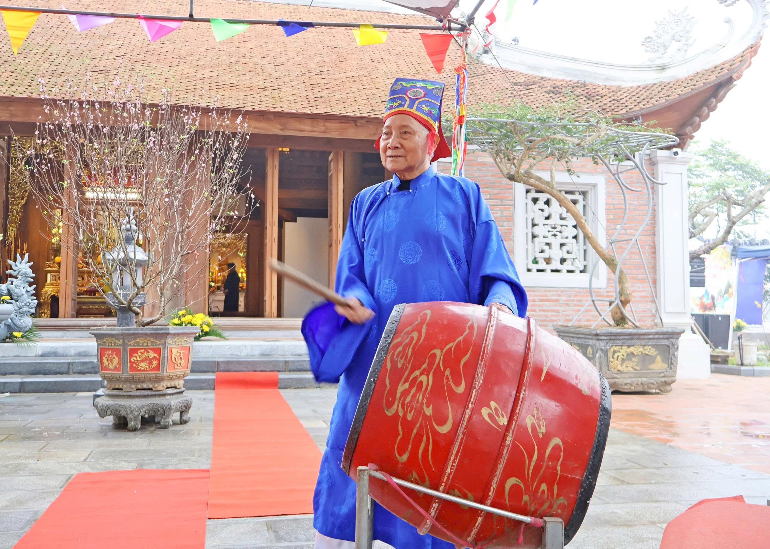 Lễ hội truyền thống Đền Vua Lê Chiêu Tông