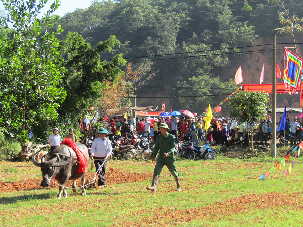 Ngày hội văn hóa các dân tộc và Lễ hội Lồng Tồng xã Cát Tiên 2