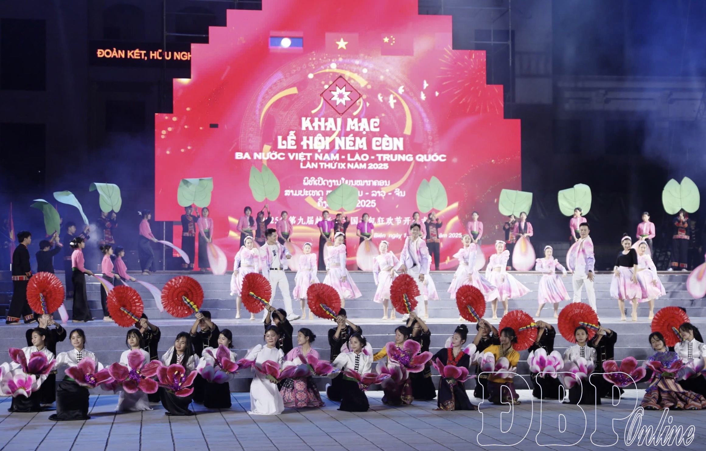 Lễ hội Ném còn 3 nước Việt Nam - Lào - Trung Quốc lần thứ IX