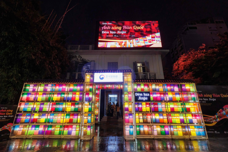 Triển lãm Ánh sáng Hàn Quốc: Đèn lụa Jinju