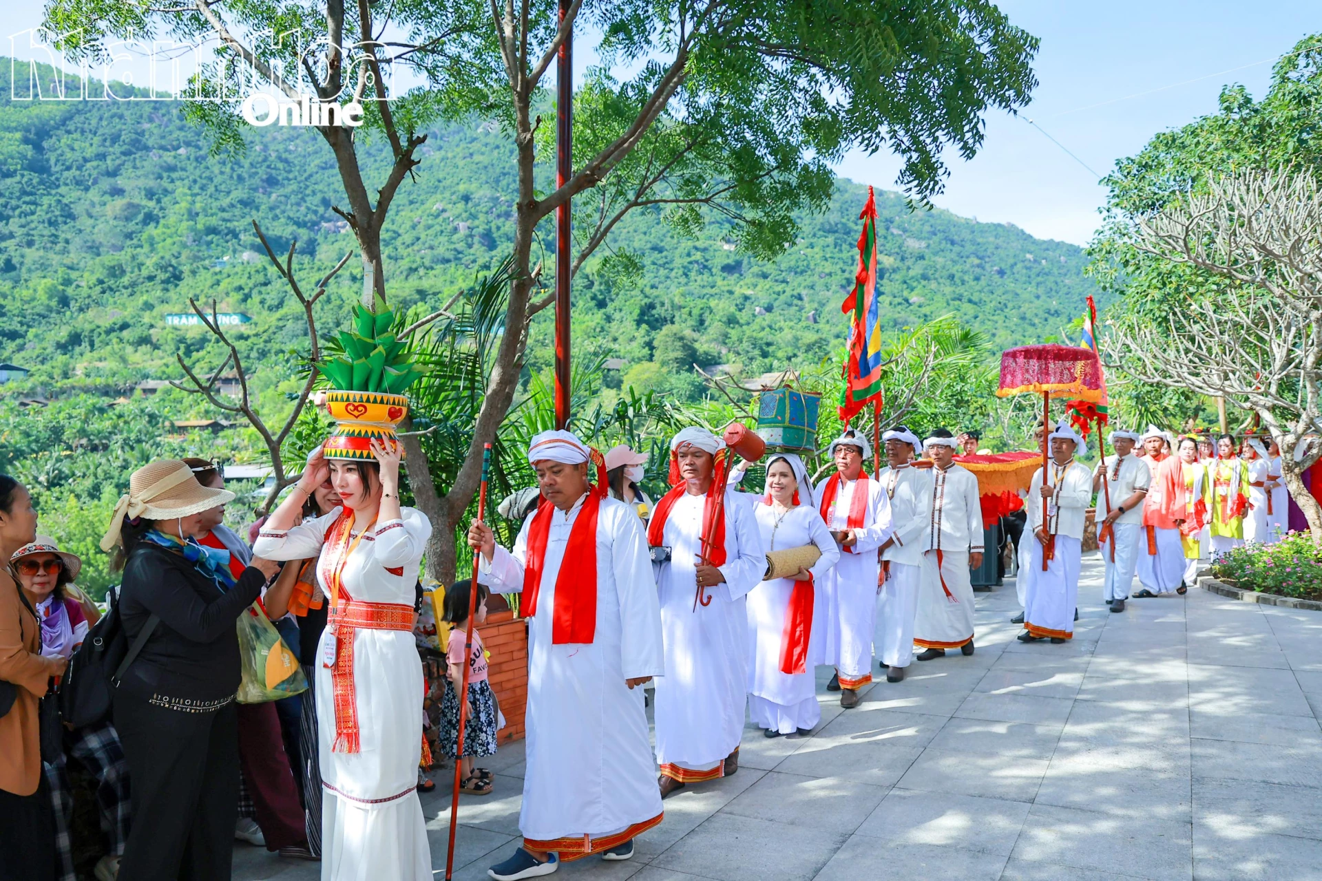 Hoạt động tái hiện lễ hội văn hóa Chăm