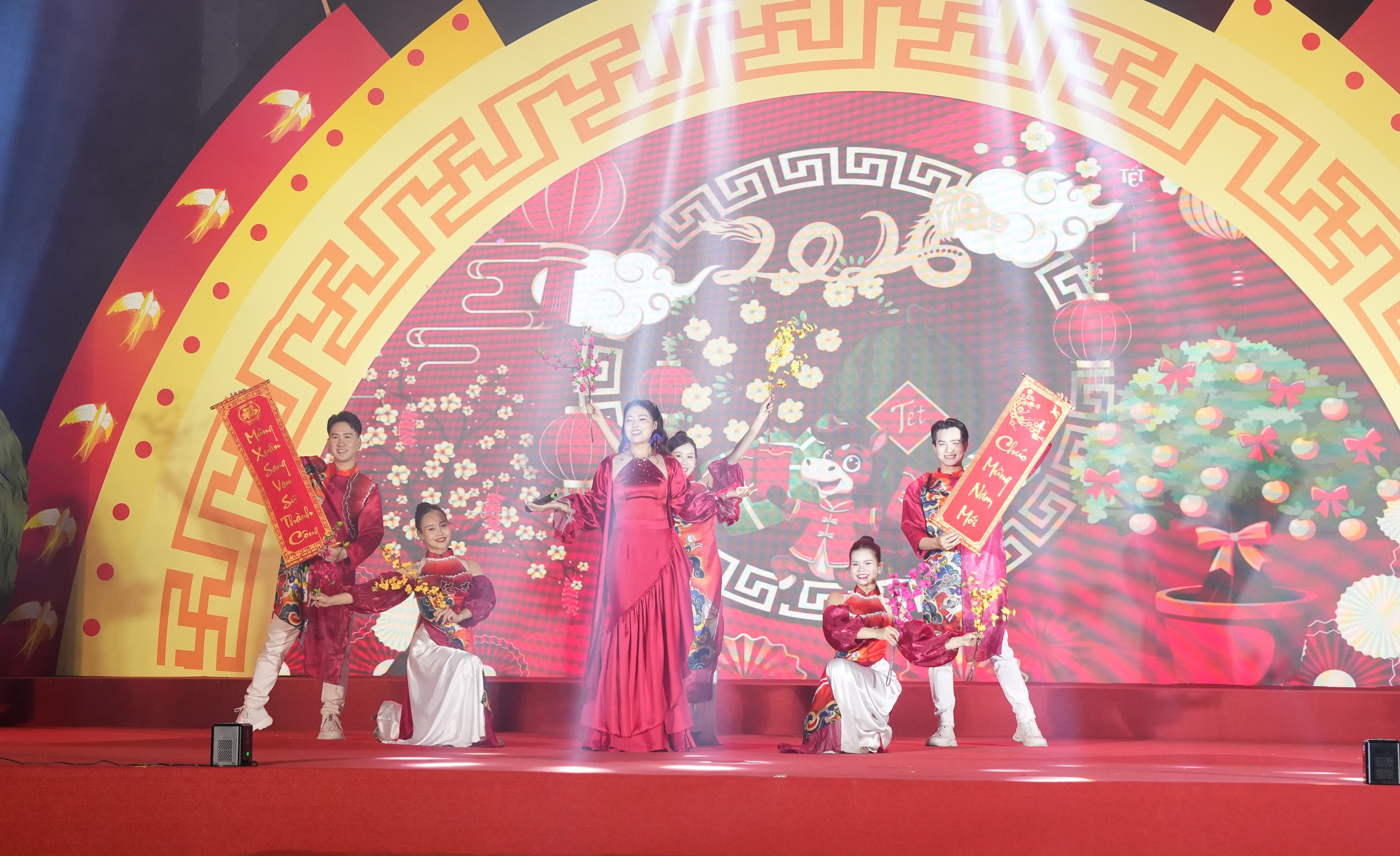 Hội chợ hoa Xuân xã Bát Tràng năm 2026