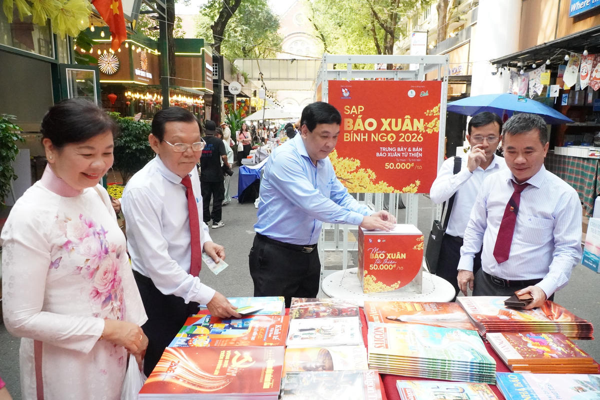 Triển lãm bìa báo Xuân 2026