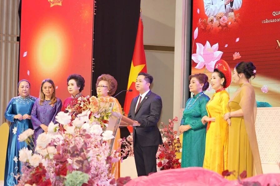 Lễ hội Áo dài Việt Nam tại Thái Lan