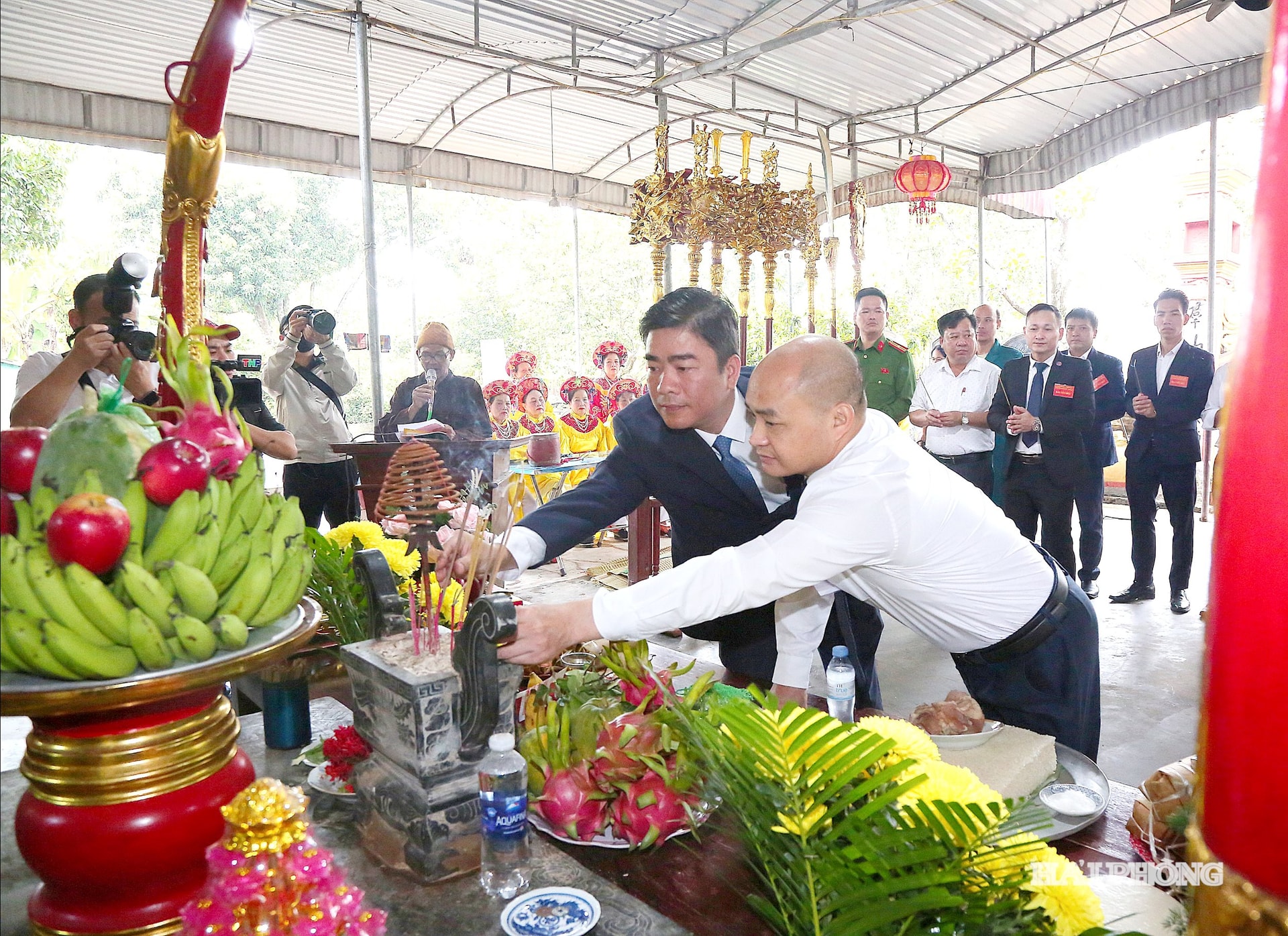 Lễ hội Rươi Vĩnh Thuận