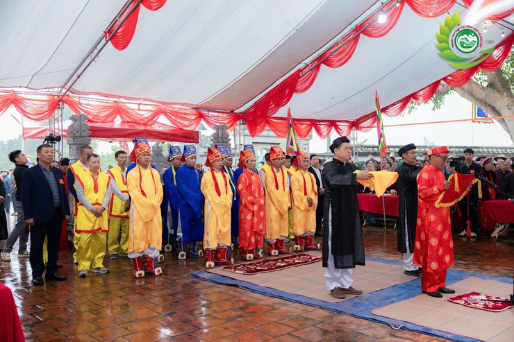 Lễ hội truyền thống đình làng Việt Yên