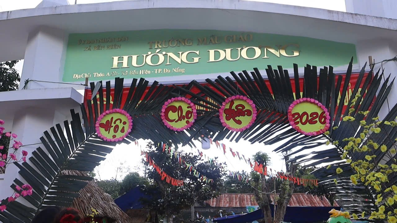 Hội chợ xuân quê bé