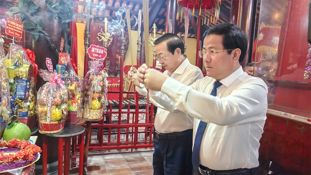 Lễ hội Kỳ yên Hạ điền Ðình Bình Thủy