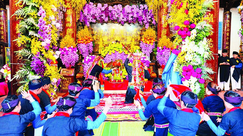 Lễ hội Cơm mới đền Đông Cuông