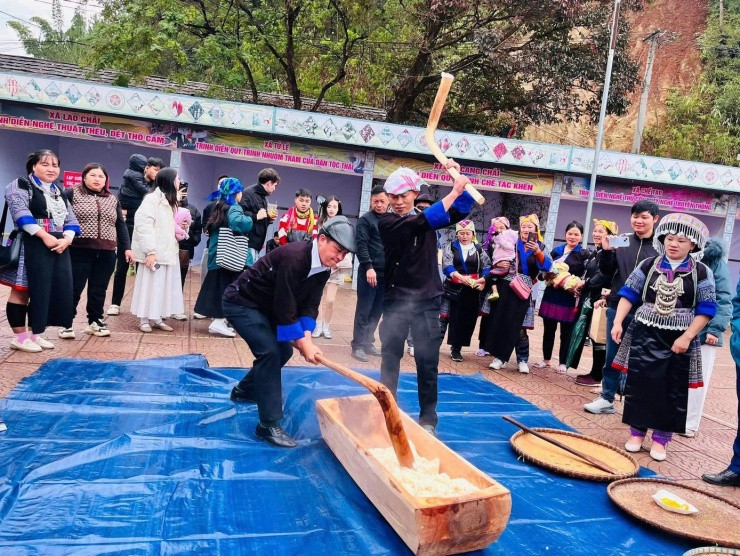 Lễ hội mùa Xuân Sa Pa