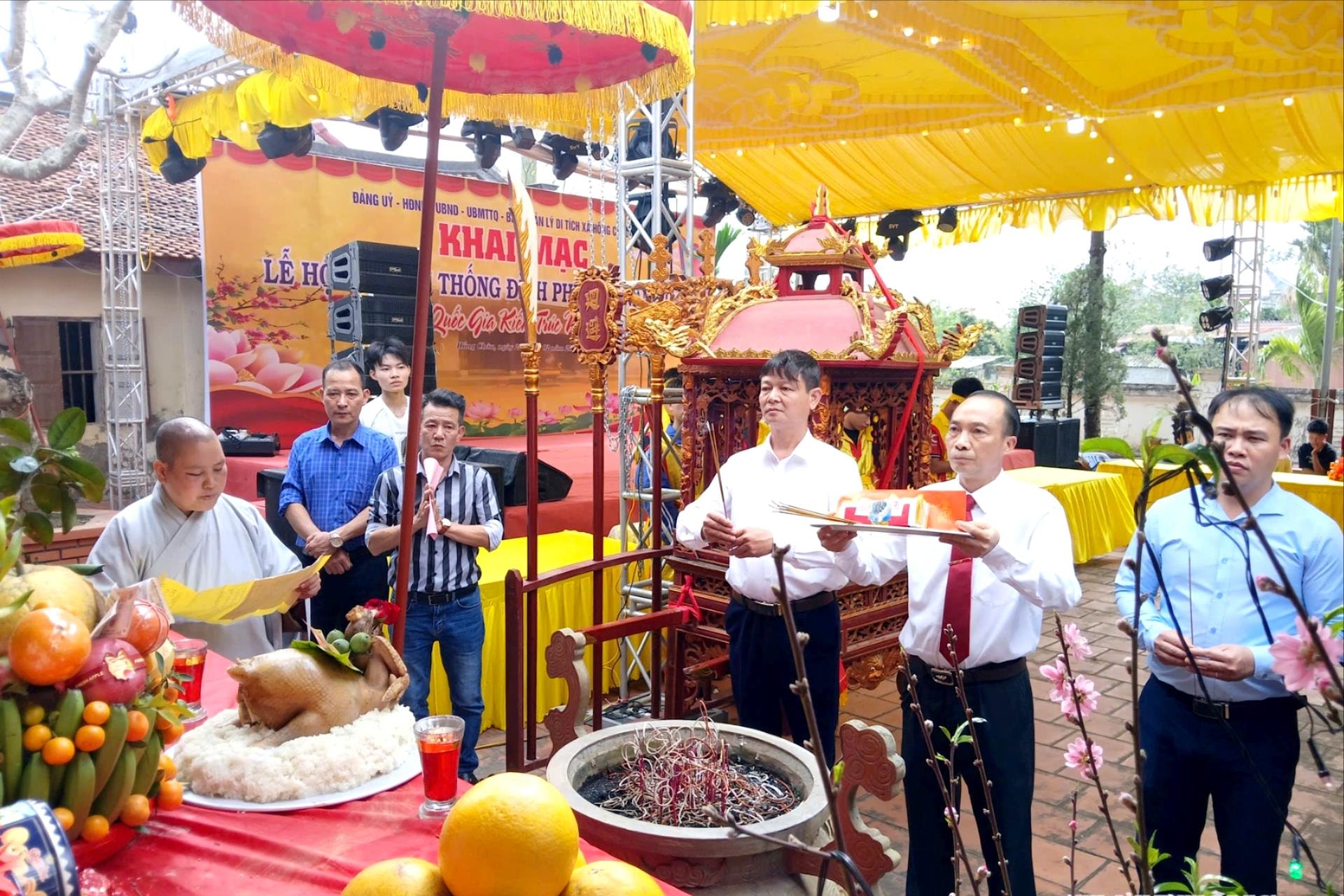 Lễ hội đình Phù Cựu