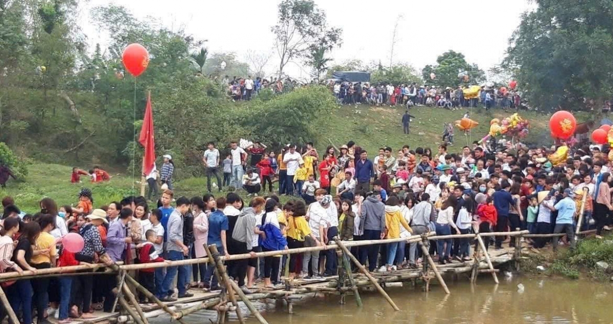 Lễ hội Chợ Chuộng