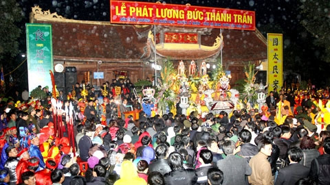 Lễ hội Phát lương đền Trần Thương