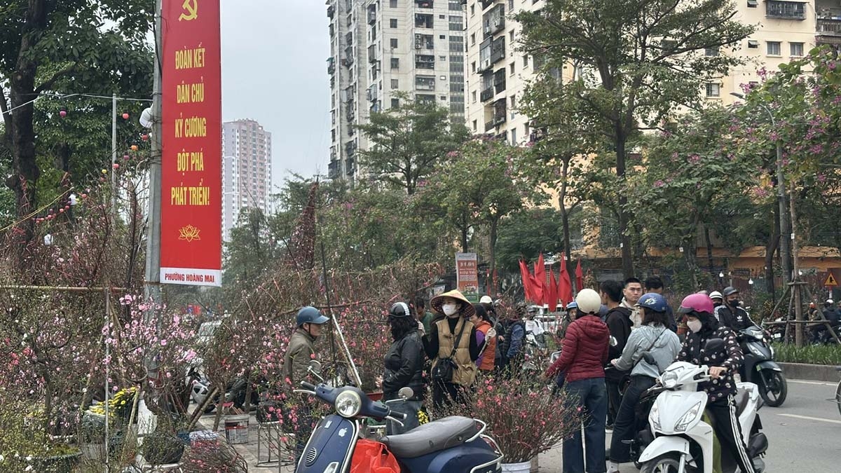 Chợ hoa Tết truyền thống