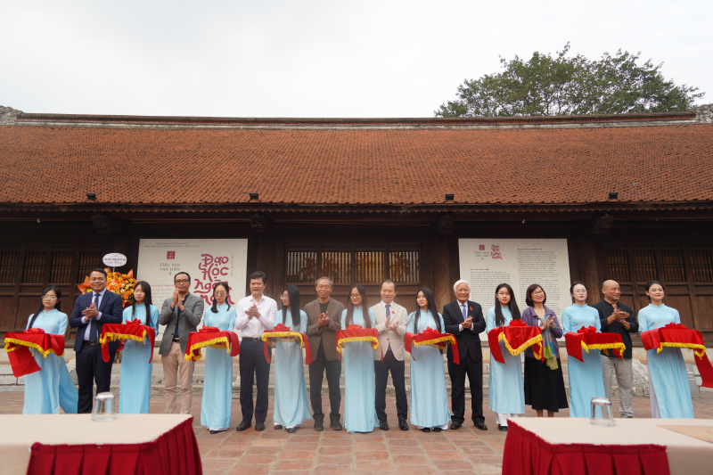 Triển lãm nghệ thuật “Đạo học ngàn năm”