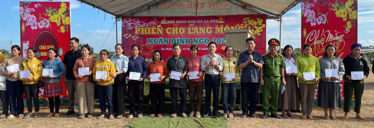 Phiên chợ làng Mông 2026