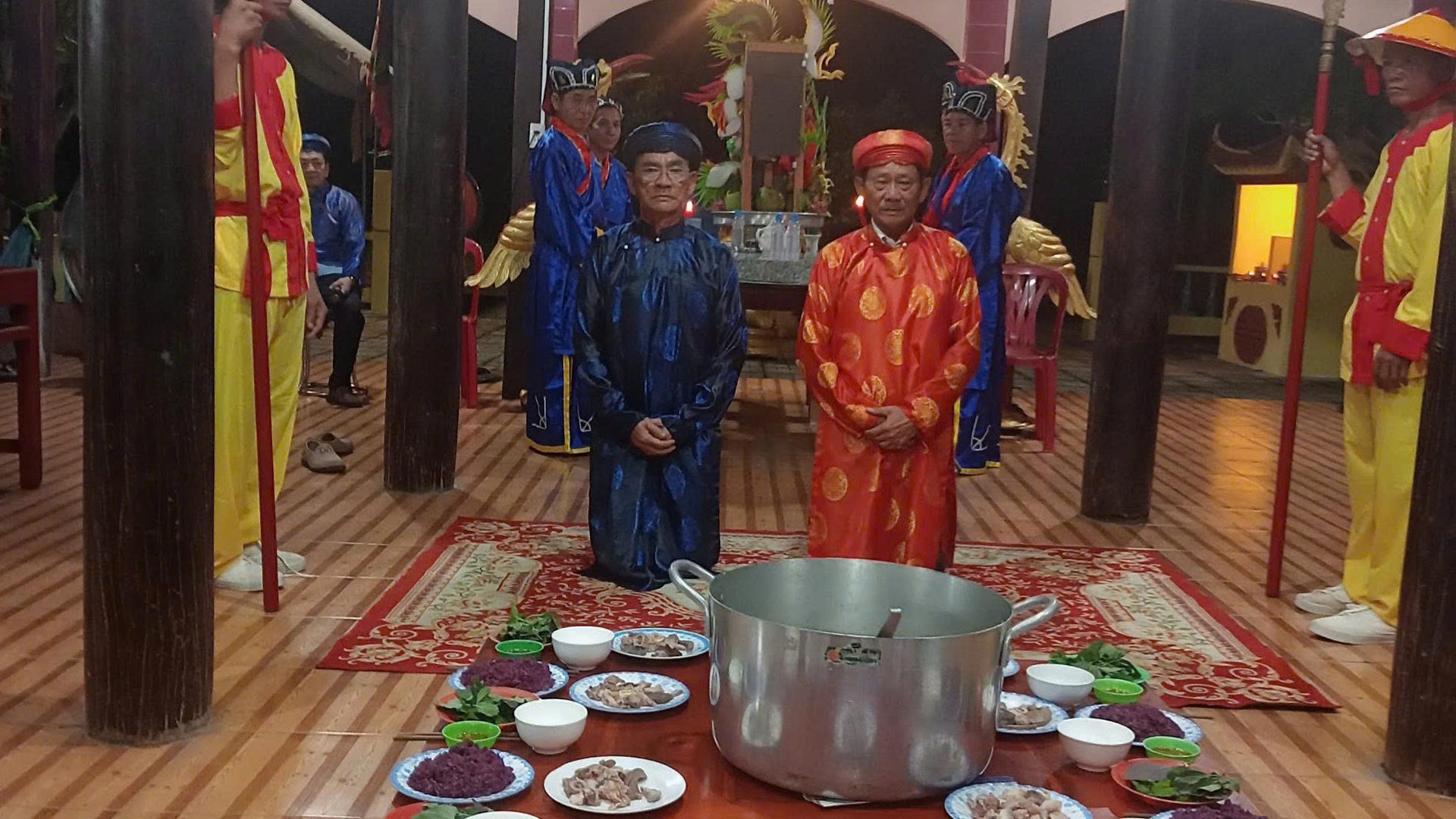 Lễ hội Cầu bông Đình thần Hưng Long